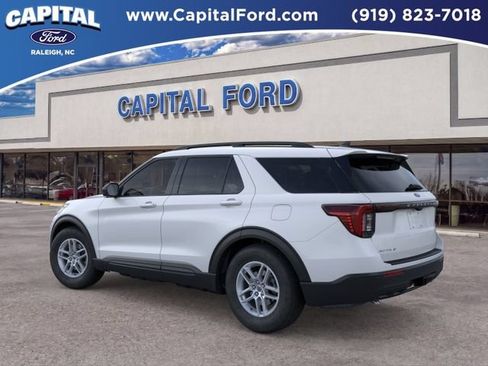 New 2026 Ford Explorer Active RWD image 4