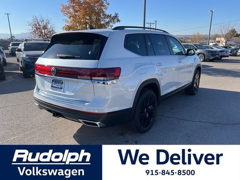 New 2026 Volkswagen Atlas SE FWD image 5