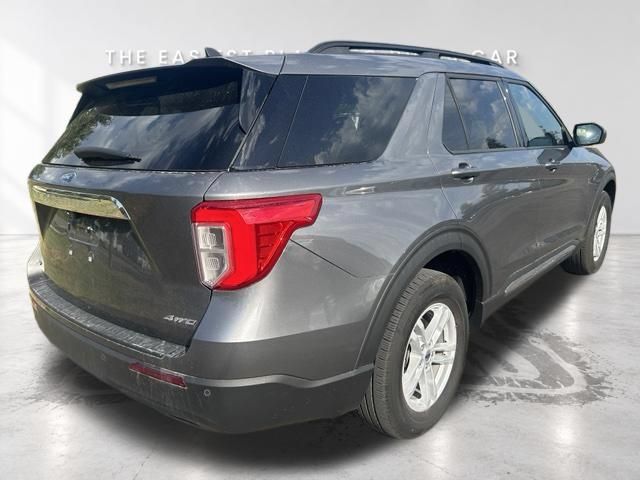 Used 2023 Ford Explorer XLT AWD/4WD image 13