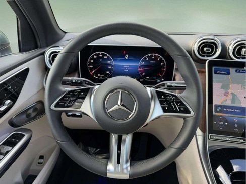 Certified 2026 Mercedes-Benz GLC 300 4MATIC image 11