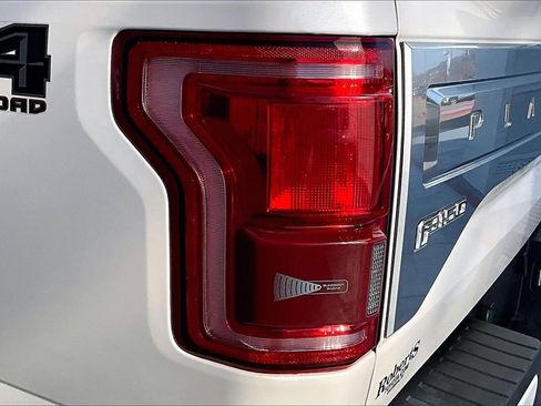 Used 2017 Ford F150 Platinum w/ Equipment Group 701A Luxury image 24