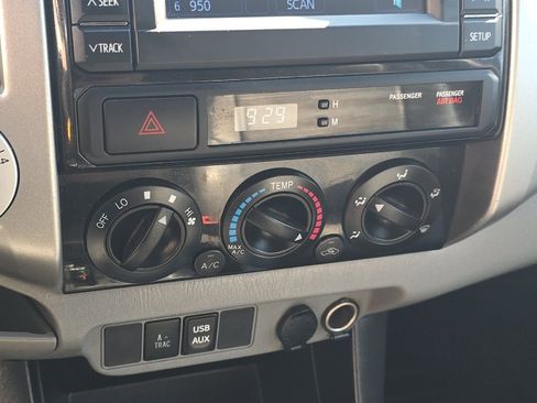 Used 2013 Toyota Tacoma 4x4 Double Cab w/ TRD Off-Road Pkg image 19