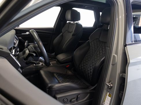 Used 2020 Audi SQ5 Premium Plus w/ Premium Plus Package image 19