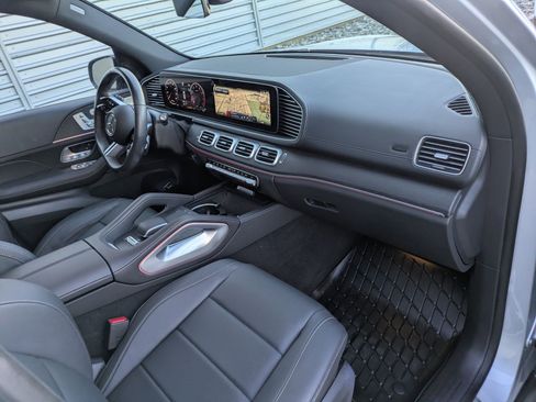 Certified 2025 Mercedes-Benz GLS 450 4MATIC w/ AMG Line Exterior image 37