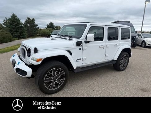 Used 2023 Jeep Wrangler Unlimited Sahara AWD/4WD image 1