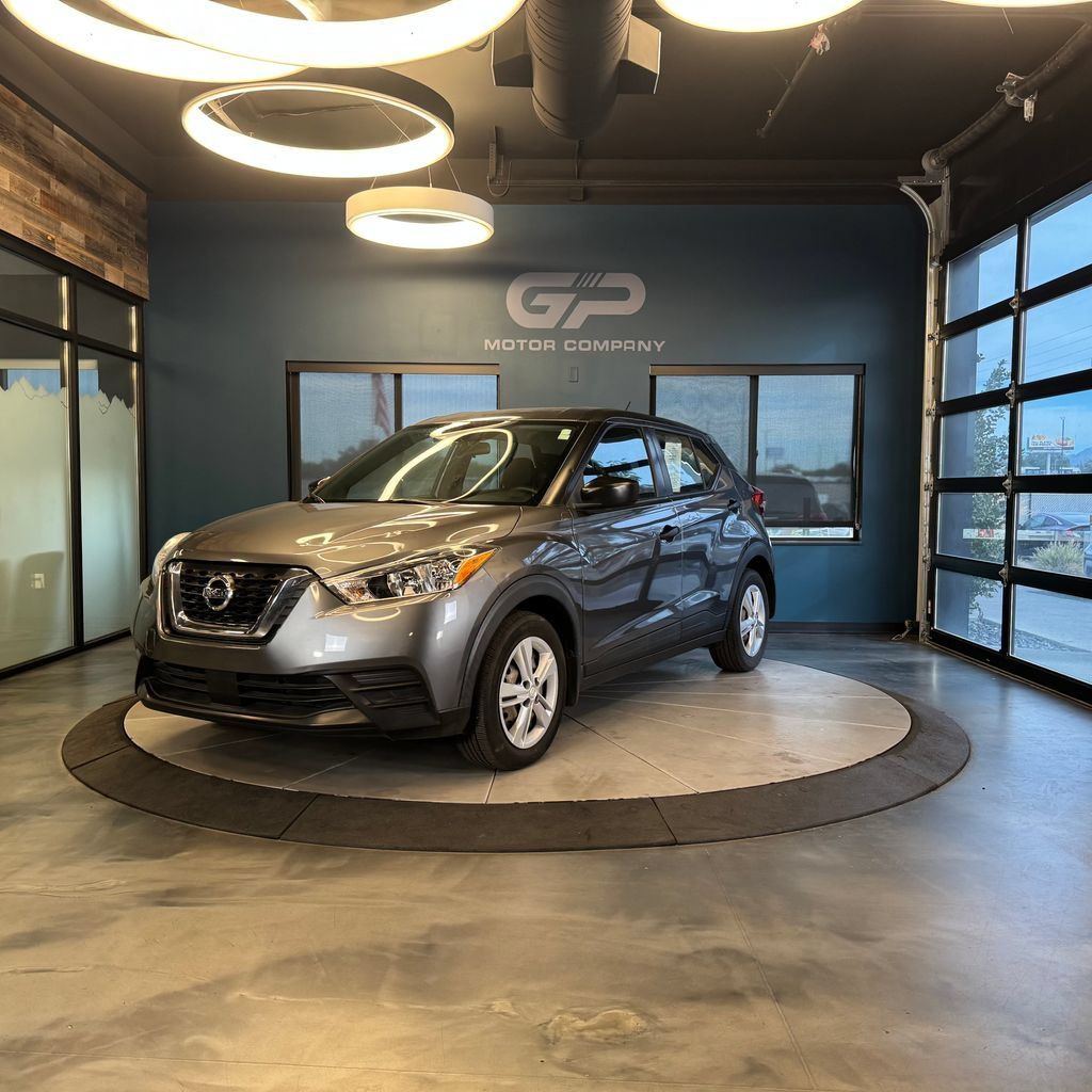 Used 2020 Nissan Kicks S FWD image 7