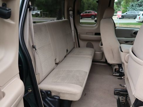 Used 2003 Ford F150 XLT AWD/4WD image 19