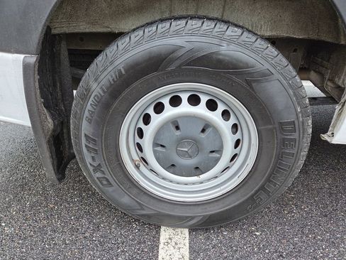 Used 2022 Mercedes-Benz Sprinter 2500 image 6