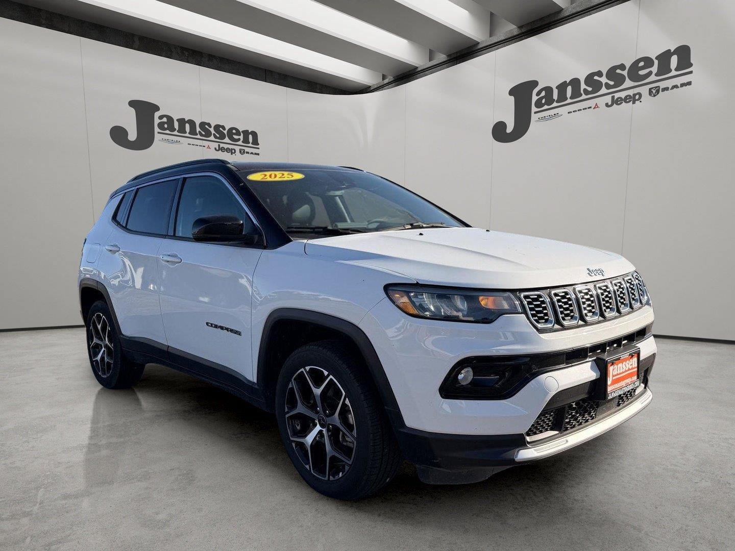 Used 2025 Jeep Compass Limited AWD/4WD image 6