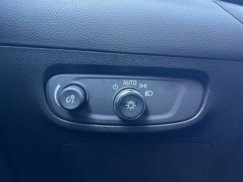 Used 2025 Buick Encore GX Preferred image 15