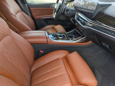 Certified 2023 BMW X7 xDrive40i w/ Executive Package image 17