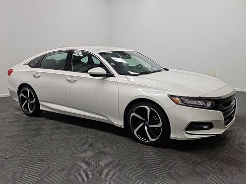 Used 2020 Honda Accord Sport image 1