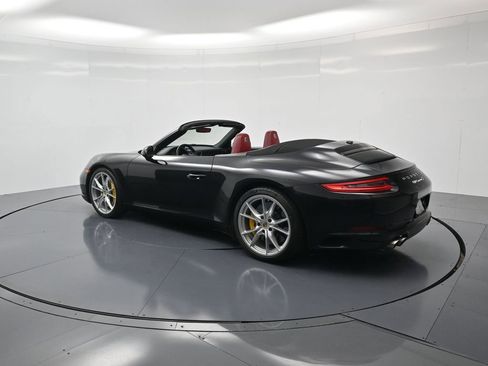Used 2019 Porsche 911 Carrera S RWD image 3