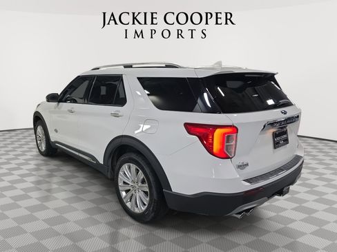 Used 2023 Ford Explorer King Ranch w/ Technology Package image 7