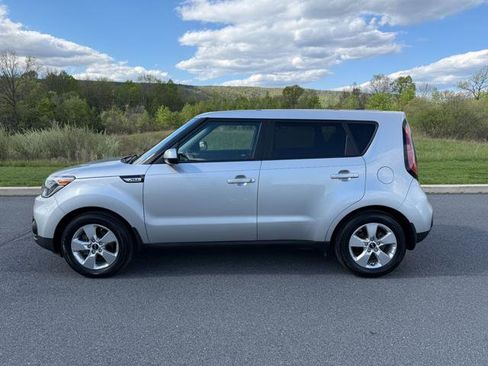 Used 2019 Kia Soul FWD image 5