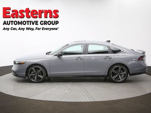 Used 2025 Honda Accord Sport image 57