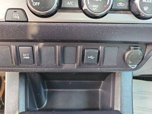 Certified 2021 Toyota Tacoma SR image 23