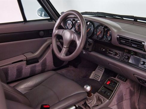 Used 1997 Porsche 911 Carrera image 35