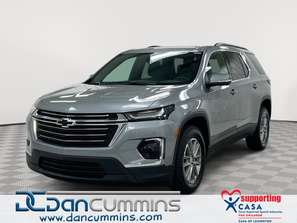 Used 2023 Chevrolet Traverse LT FWD image 1