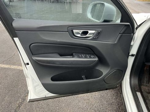 Used 2023 Volvo XC60 B5 Plus w/ Protection Package Premier image 20