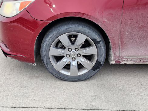 Used 2010 Buick LaCrosse CXL image 8