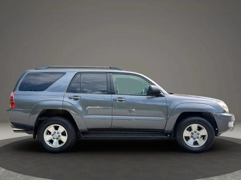 Used 2005 Toyota 4Runner SR5 RWD image 9