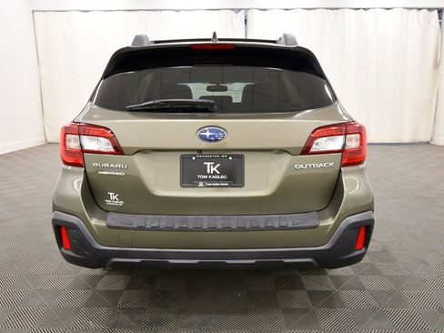 Used 2018 Subaru Outback 2.5i Limited AWD/4WD image 6