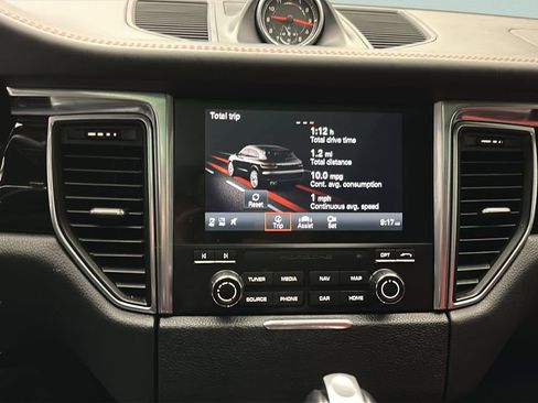 Used 2018 Porsche Macan S AWD/4WD image 27