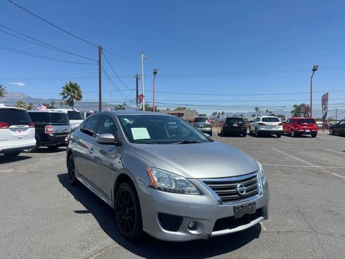 Used 2014 Nissan Sentra SR w/ SR Driver Package FWD image 12