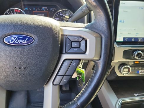 Used 2022 Ford F250 Lariat w/ Lariat Value Package image 14