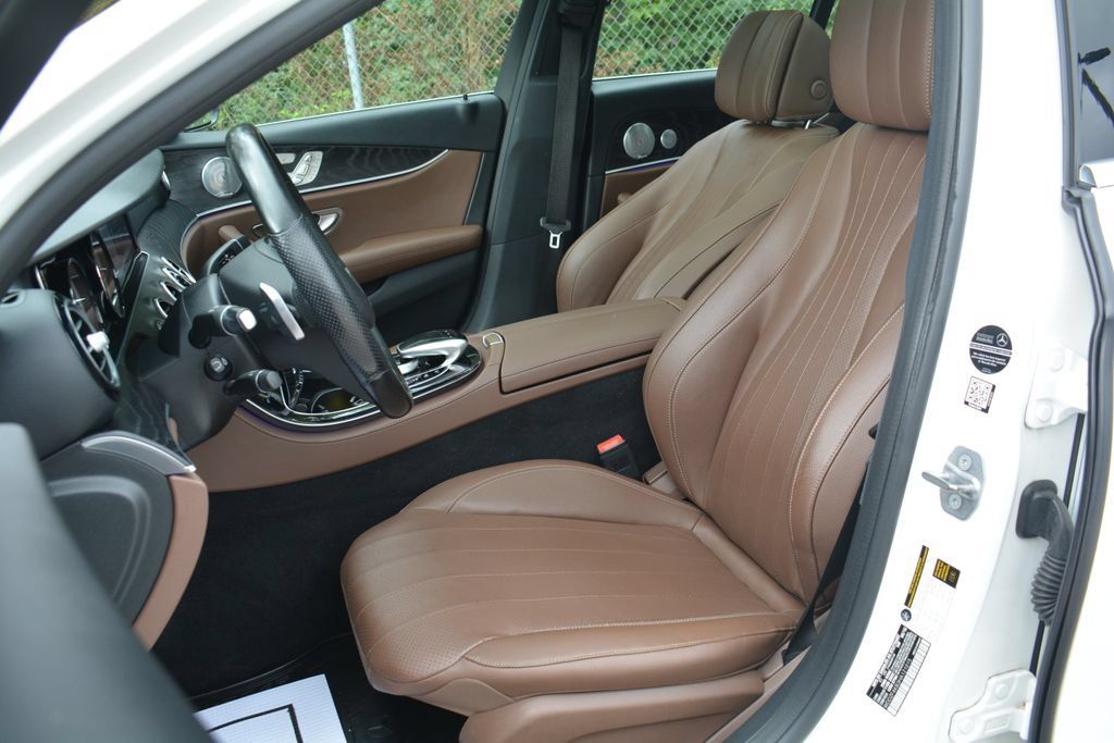 Used 2017 Mercedes-Benz E 300 4MATIC image 11