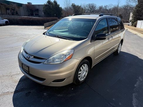 Used 2006 Toyota Sienna CE image 10