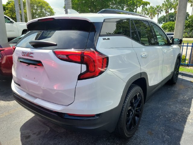 Used 2020 GMC Terrain SLE w/ Elevation Edition FWD image 3