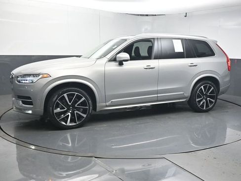 Certified 2023 Volvo XC90 B5 Plus image 4