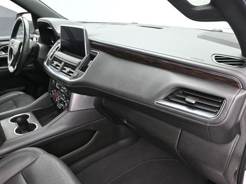 Used 2022 Chevrolet Suburban Z71 image 45