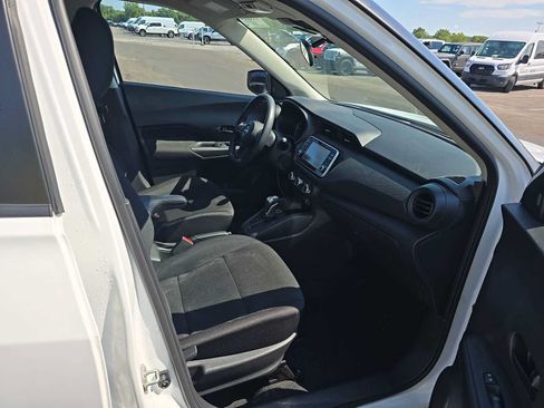 Used 2025 Nissan Kicks Play S FWD image 14