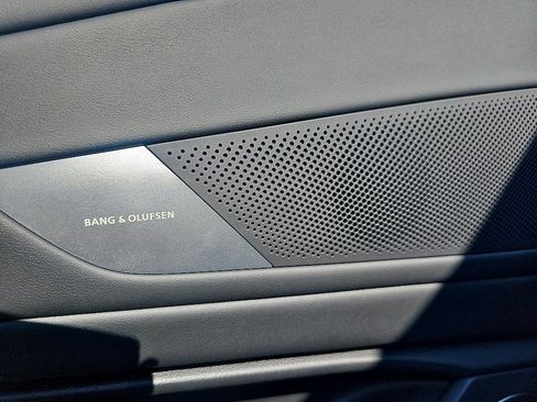 Used 2025 Genesis G80 2.5T Advanced image 13