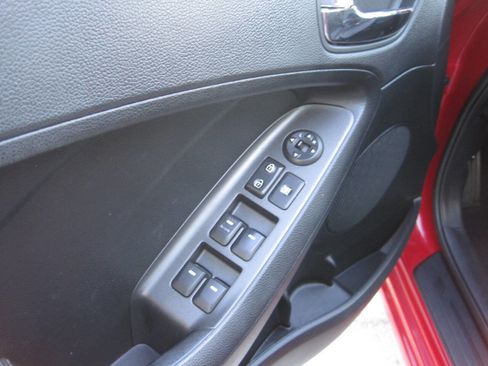 Used 2015 Kia Forte LX w/ Popular Package image 19