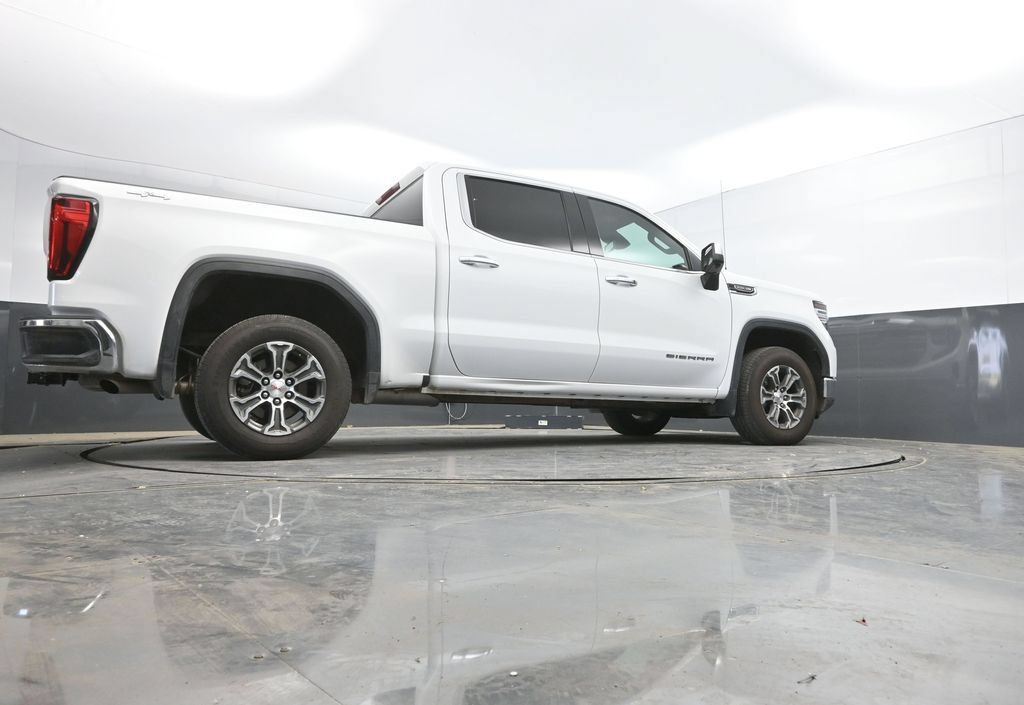 Used 2025 GMC Sierra 1500 SLT AWD/4WD image 40