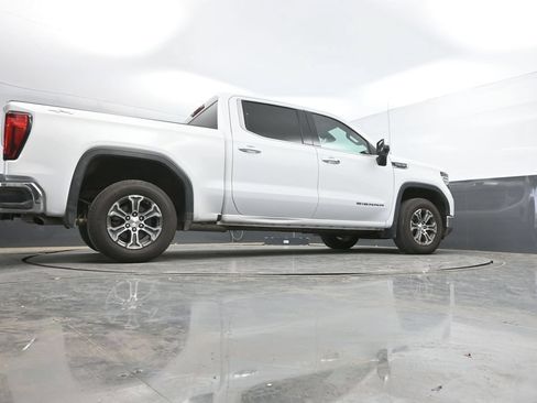 Used 2025 GMC Sierra 1500 SLT AWD/4WD image 40
