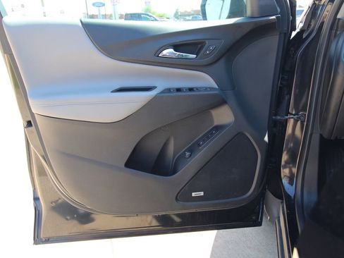 Used 2021 Chevrolet Equinox Premier AWD/4WD image 39