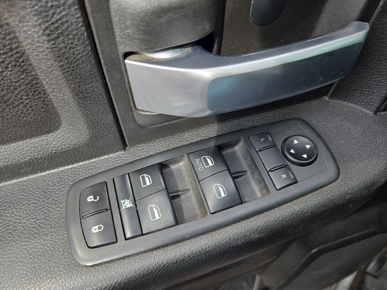 Used 2019 RAM 2500 Tradesman w/ Chrome Appearance Group AWD/4WD image 23
