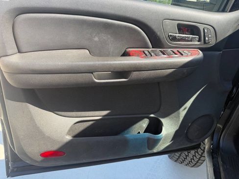 Used 2009 GMC Sierra 2500 SLE AWD/4WD image 23