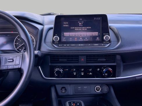 Used 2024 Nissan Rogue S FWD image 7