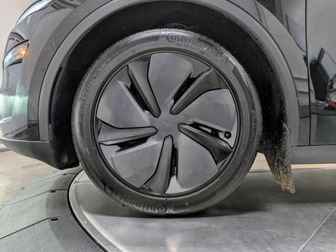 Used 2026 Tesla Model Y Premium image 13