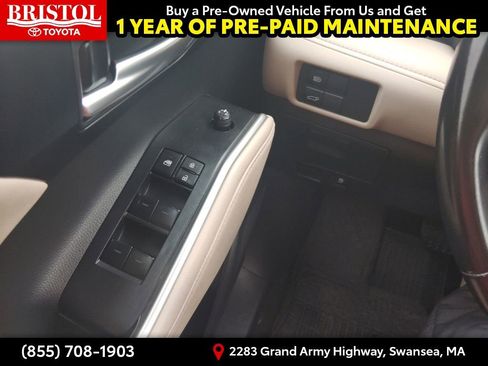 Used 2023 Toyota Highlander XLE AWD/4WD image 22