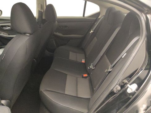 Used 2025 Nissan Sentra SV FWD image 18