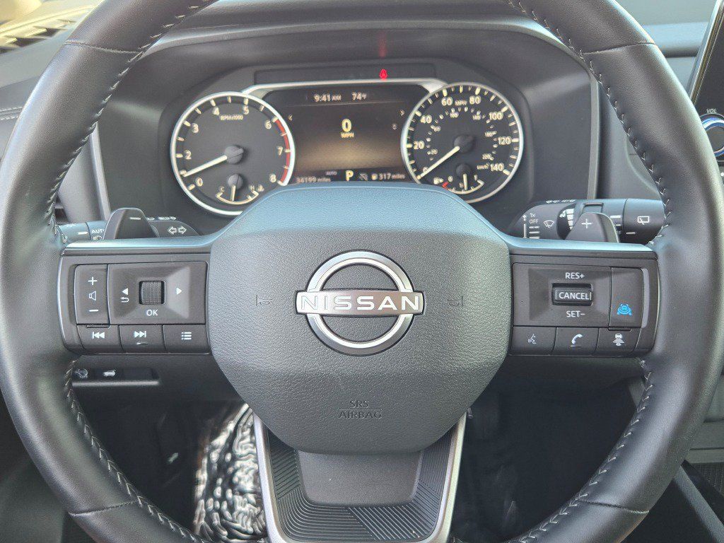 Used 2025 Nissan Rogue SV AWD/4WD image 36
