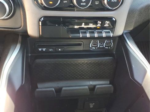Used 2019 RAM 1500 Big Horn AWD/4WD image 24