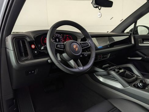 New 2026 Porsche Cayenne image 4